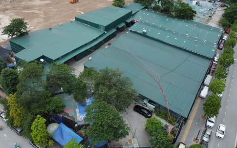 Sau phản ánh, loạt sân pickleball ở phường Yên Hòa bị giải tỏa nhưng nhà xưởng thì chưa?