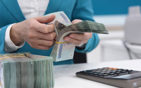 Ngân hàng có lãi suất tiết kiệm 6 tháng cao nhất: Gửi tiết kiệm 500 triệu đồng nhận tiền lãi thế nào?