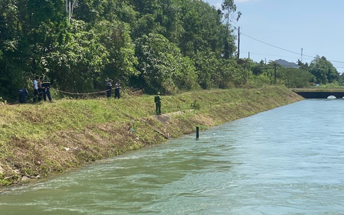 Quảng Trị: 5 học sinh ra kênh nước chơi, 1 em tử vong
