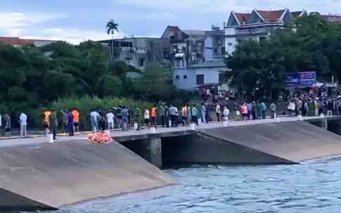 Vụ 7 thanh niên, học sinh bị lũ cuốn trôi: Đã tìm thấy nạn nhân cuối cùng