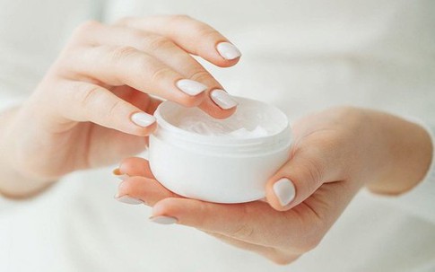 4 lý do nên sử dụng kem dưỡng ẩm hàng ngày