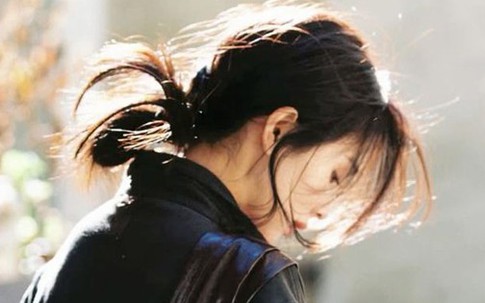 Bố mẹ ly hôn, tôi sống với mẹ đến lớp 5 thì bố đón về nuôi nhưng dù cố gắng thế nào tôi cũng không thể hòa nhập được nhà nội