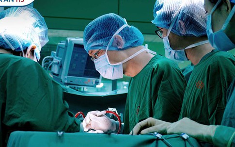 Người đàn ông 52 tuổi phát hiện 4 khối u trong ổ bụng từ dấu hiệu nhiều người Việt bỏ qua