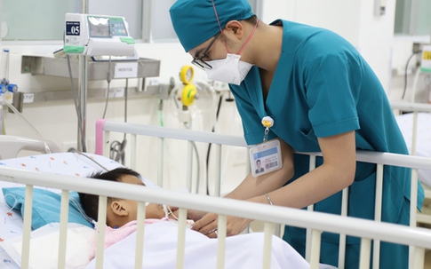 Sốt xuất huyết ở TPHCM tăng gấp 2,5 lần, nhiều trẻ sốc nặng