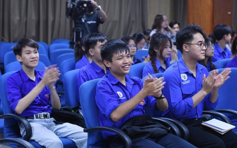 Phát huy vai trò của thanh niên trong bảo tồn bản sắc văn hóa dân tộc Việt Nam