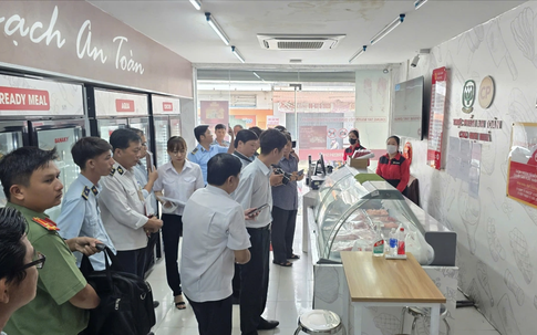 Sau vụ Công ty C.P. Việt Nam bị ‘tố’ sử dụng lợn bệnh: 3 cửa hàng Fresh Shop bị xử phạt do vi phạm trong lĩnh vực an toàn thực phẩm