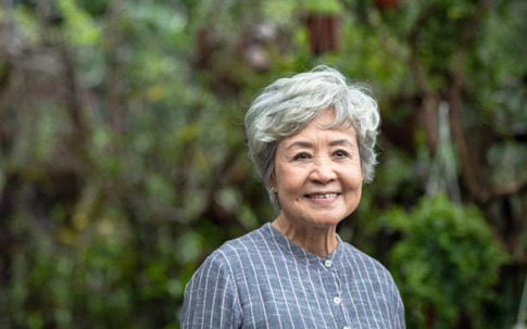 Không lương hưu, không dựa dẫm con cái, cụ bà U70 sống cuộc đời ai cũng ước