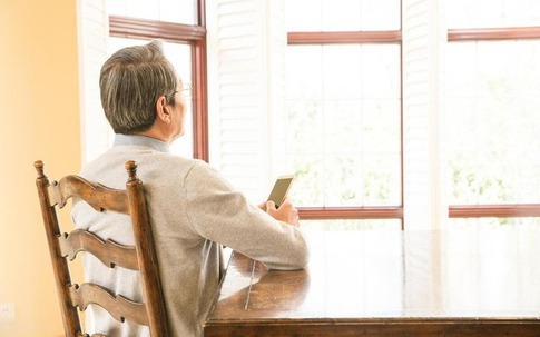 Để ngăn các con giành tài sản với con trai cả, bố để lại bản di chúc bất ngờ và bức thư khiến cả nhà òa khóc