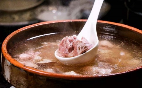 Mẹo để nước hầm xương trong tủ lạnh mà không mất đi độ ngon, vẫn giữ nguyên độ ngọt, chất dinh dưỡng