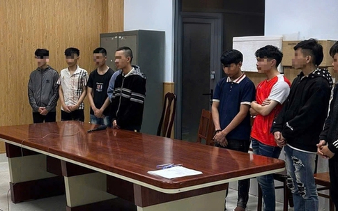 Vác hung khí đi 'tìm đối thủ', nhóm thanh thiếu niên chém nhầm người trên phố Đà Nẵng