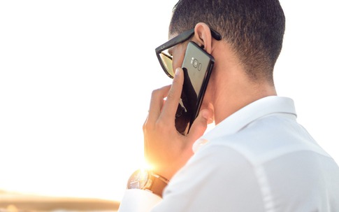 Bị bắt cóc lúc 3 tuổi, vừa nhận lại bố mẹ ruột thì nhận luôn lời mời thừa kế cơ nghiệp trăm tỷ từ bố mẹ nuôi