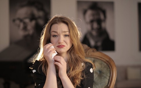 Con dâu hoảng hốt khi nghe bạn trai của mẹ chồng khen một câu