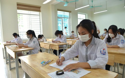 Thi lớp 10 Hà Nội: Phát hiện đề mờ, nhòe thí sinh phải báo cáo trong vòng 5 phút