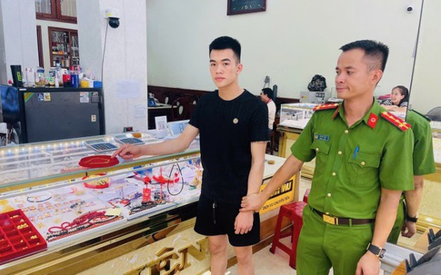 Phá két sắt nhà dân, nam thanh niên trộm nhiều trang sức bằng vàng