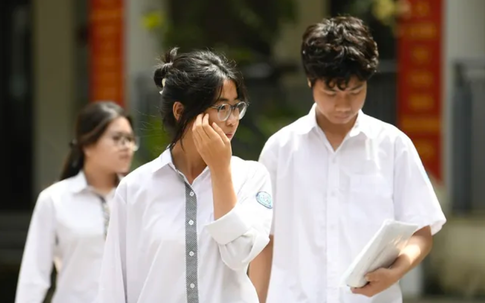 Chênh lệch 15,5 điểm, hiệu trưởng trường tuyển 3 môn 10 điểm nói: 'Không bất ngờ'
