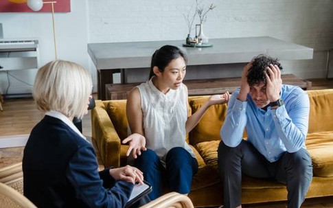 Giúp mẹ chồng che giấu bí mật, 3 năm sau, nàng dâu trả giá đắt