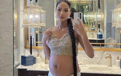 Bức ảnh selfie 'gây sốt' của H'Hen Niê