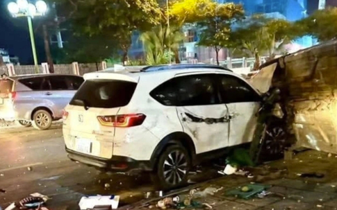 Nhân chứng vụ xe ô tô tông liên hoàn ở Hà Nội: ‘Nhìn cảnh phía trước, tôi vẫn còn lạnh sống lưng…’