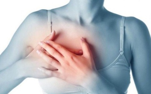 Nữ giáo viên 30 tuổi phát hiện ung thư vú từ dấu hiệu nhiều người bỏ qua