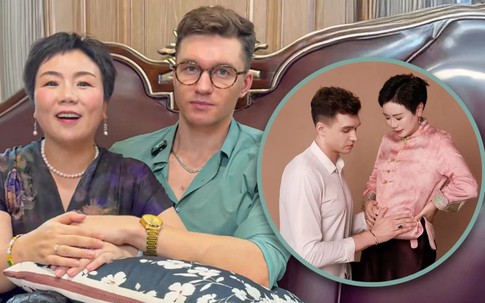 Mẹ đơn thân 50 tuổi kết hôn với bạn học cũ của con trai gây xôn xao