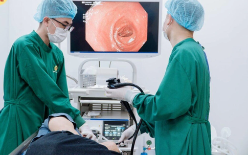 Người phụ nữ 63 tuổi ở Hà Nội bất ngờ phát hiện ung thư trực tràng: Đây là dấu hiệu nhiều người gặp phải nhưng bỏ qua