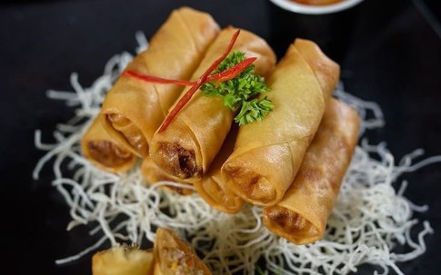 Mẹ đảm Hà Nội tiết lộ mẹo rán nem 'thần thánh': Giòn lâu, không bung, ăn một miếng là mê cả đời