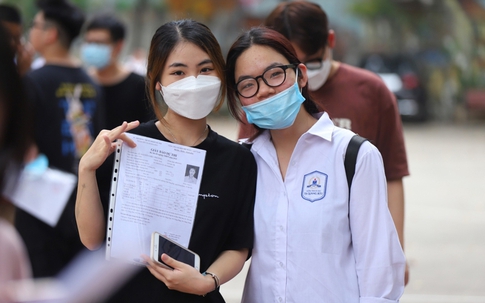 Điểm sàn và điểm chuẩn có gì khác nhau? Thông tin hữu ích phụ huynh và thí sinh nên biết