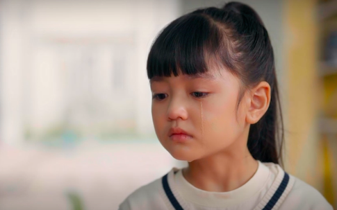 'Cầu vồng ở phía chân trời' tập mới nhất: Bé Bắp bị sốc khi biết bố yêu cô Oanh hàng xóm