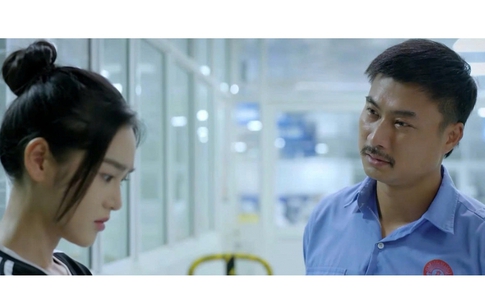 'Dịu dàng màu nắng' mới nhất (tập 39): Lan Anh biết Nam thích chồng mình từ trước, Thảo chia tay xóm trọ