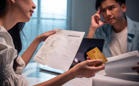 Vợ muốn chu cấp hàng tháng cho bố mẹ: 'Cuộc chiến' giữa quan điểm báo hiếu và tương lai gia đình