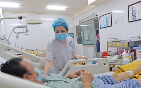 Uống nước đường hàng ngày để 'giải độc' tiểu đường, người phụ nữ 60 tuổi nhận cái kết 'đắng'