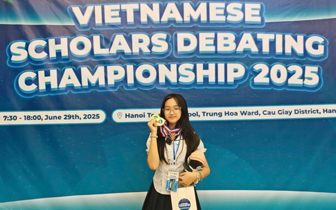 Nữ sinh đa tài với hành trình chinh phục đỉnh cao tranh biện và nghệ thuật