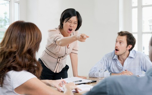 Bị ghét vì quá thẳng thắn gọi tên 5 chòm sao này