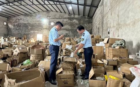 Phát hiện kho chứa hơn 47.000 loại mỹ phẩm nhập lậu, liên kết với hàng trăm tài khoản TikTok