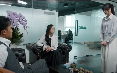 'Gió ngang khoảng trời xanh' mới nhất (tập 1): Mỹ Anh khó chịu với nữ nhân viên của chồng