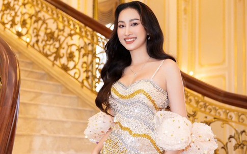 Hoa hậu Hồng Trang gợi cảm trong thiết kế của Tommy Nguyễn