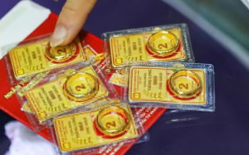 Giá vàng hôm nay 11/8: Vàng SJC, vàng nhẫn quay đầu giảm