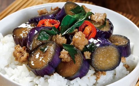 Đổi vị cho bữa cơm gia đình với 2 món xào hao cơm cực nhanh