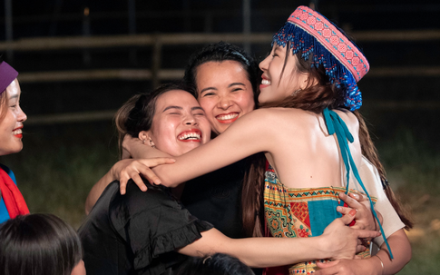 Chị đẹp Trang Pháp hé lộ gia thế có ông là nhà ngoại giao