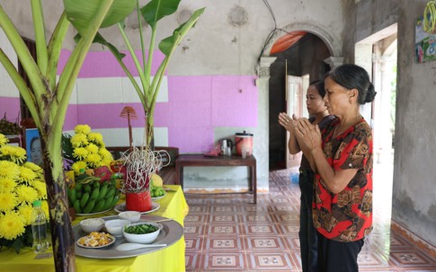 Người mẹ kể lại chuyện ‘chuộc’ 50 triệu đồng để đưa thi thể con dâu về nhà