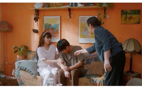 Toàn (Tô Dũng) bị mẹ vợ tát, Đăng (Doãn Quốc Đam) được nữ trợ lý chăm sóc dù biết đã có vợ