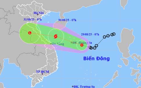 Áp thấp nhiệt đới sắp đổ bộ miền Trung, trọng tâm mưa dồn dập khu vực nào?