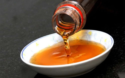 Nước mắm còn thừa có cần bảo quản trong tủ lạnh không? Câu trả lời khiến nhiều người bất ngờ