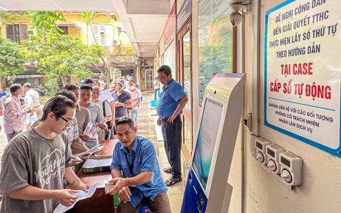 Những trường hợp nào phải đổi hoặc cấp lại giấy phép lái xe từ nay đến cuối năm 2025?