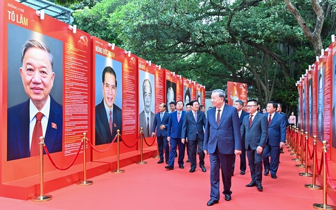 Tổng Bí thư Tô Lâm và các lãnh đạo cấp cao dự lễ ra mắt Trang thông tin điện tử 'Đảng Cộng sản Việt Nam – Đại hội XIV'