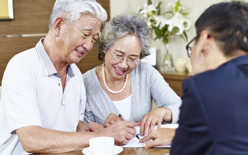 Dù có hiếu thảo đến đâu cũng đừng bao giờ làm 3 điều này với cha mẹ đã ngoài 70 tuổi!