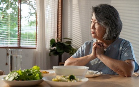 3 lòng tham cần buông bỏ để sống an nhàn sau tuổi 50