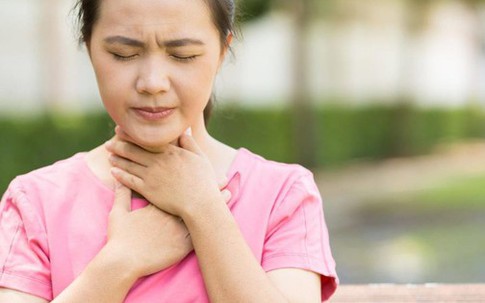 Thật bất ngờ, mãn kinh có thể làm thay đổi giọng nói của phụ nữ