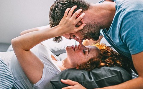 Tình dục tốt cho tâm trạng, sức khỏe và sự hài lòng trong hôn nhân của cặp đôi