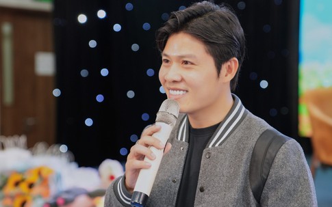 Nguyễn Văn Chung biểu diễn tại Chương trình 'Trung thu kết nối - Yêu  thương'